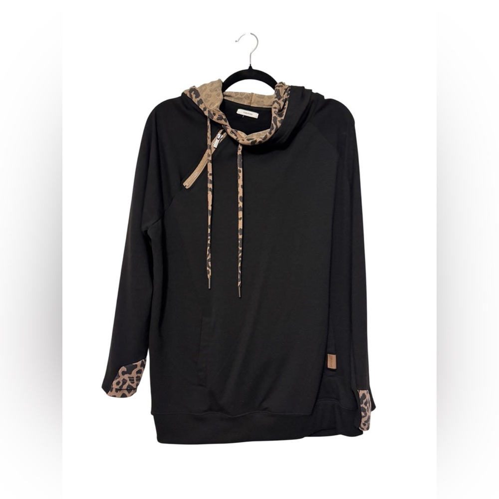 Maurices Black Hoodie with Leopard Print Trim – Size 0X